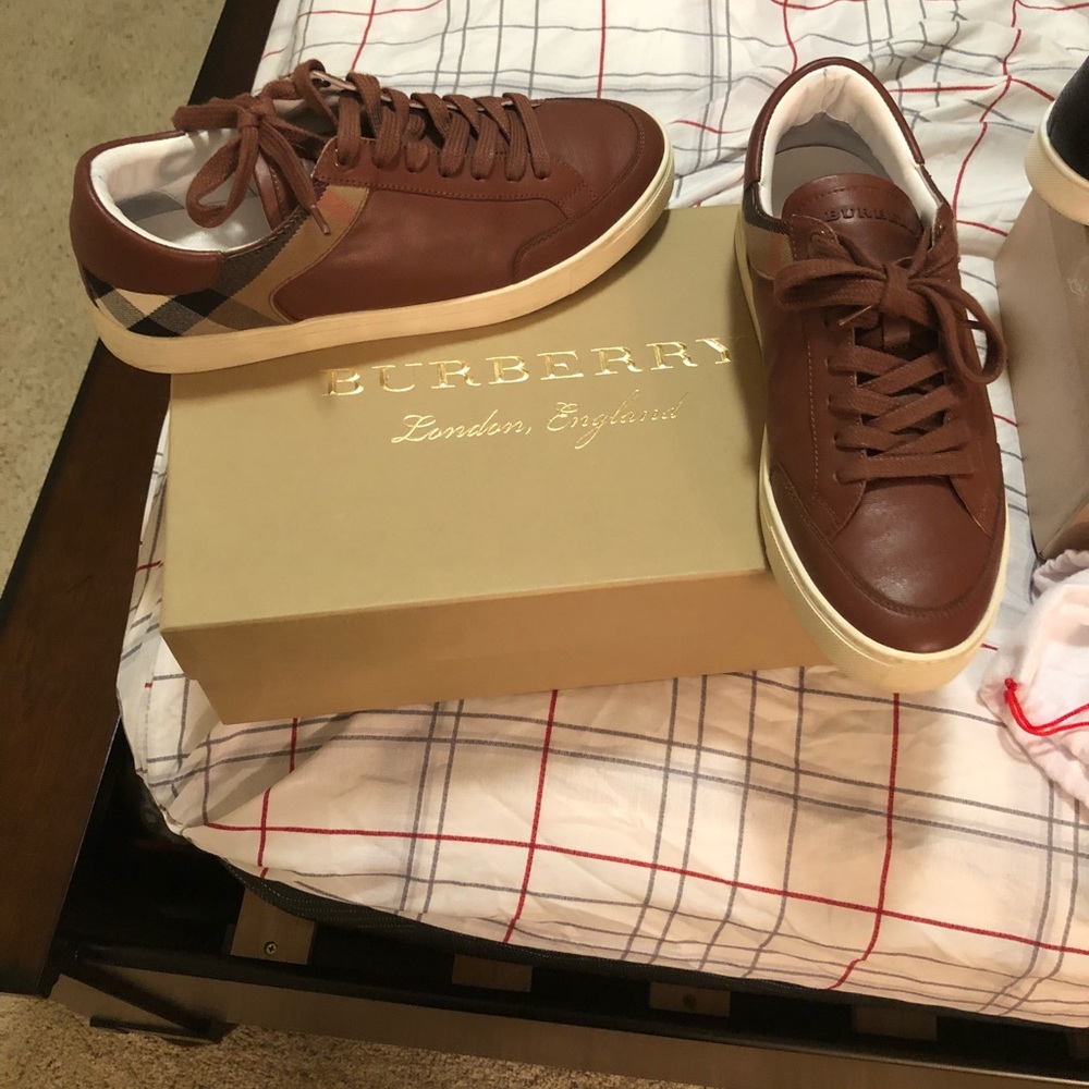 Burberry shoes